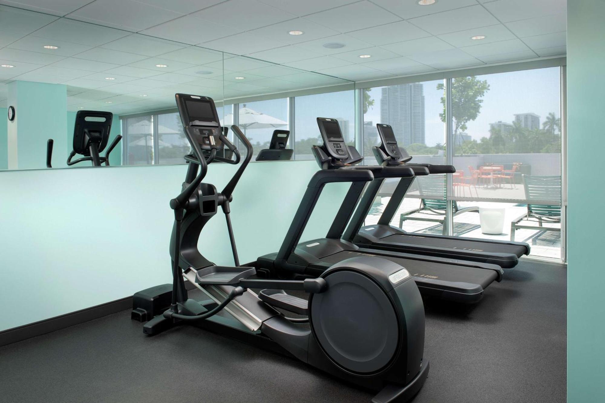 Tru By Hilton Miami West Brickell Hotel ภายนอก รูปภาพ