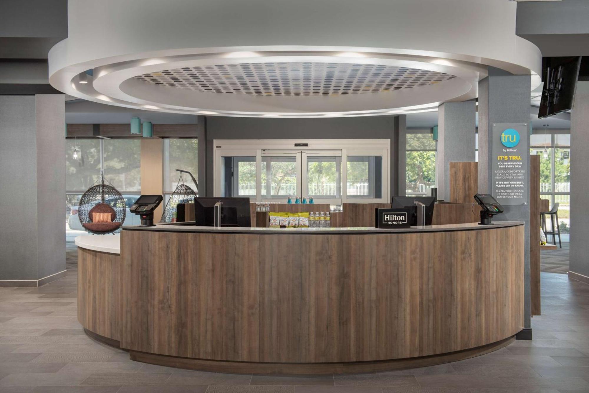 Tru By Hilton Miami West Brickell Hotel ภายนอก รูปภาพ